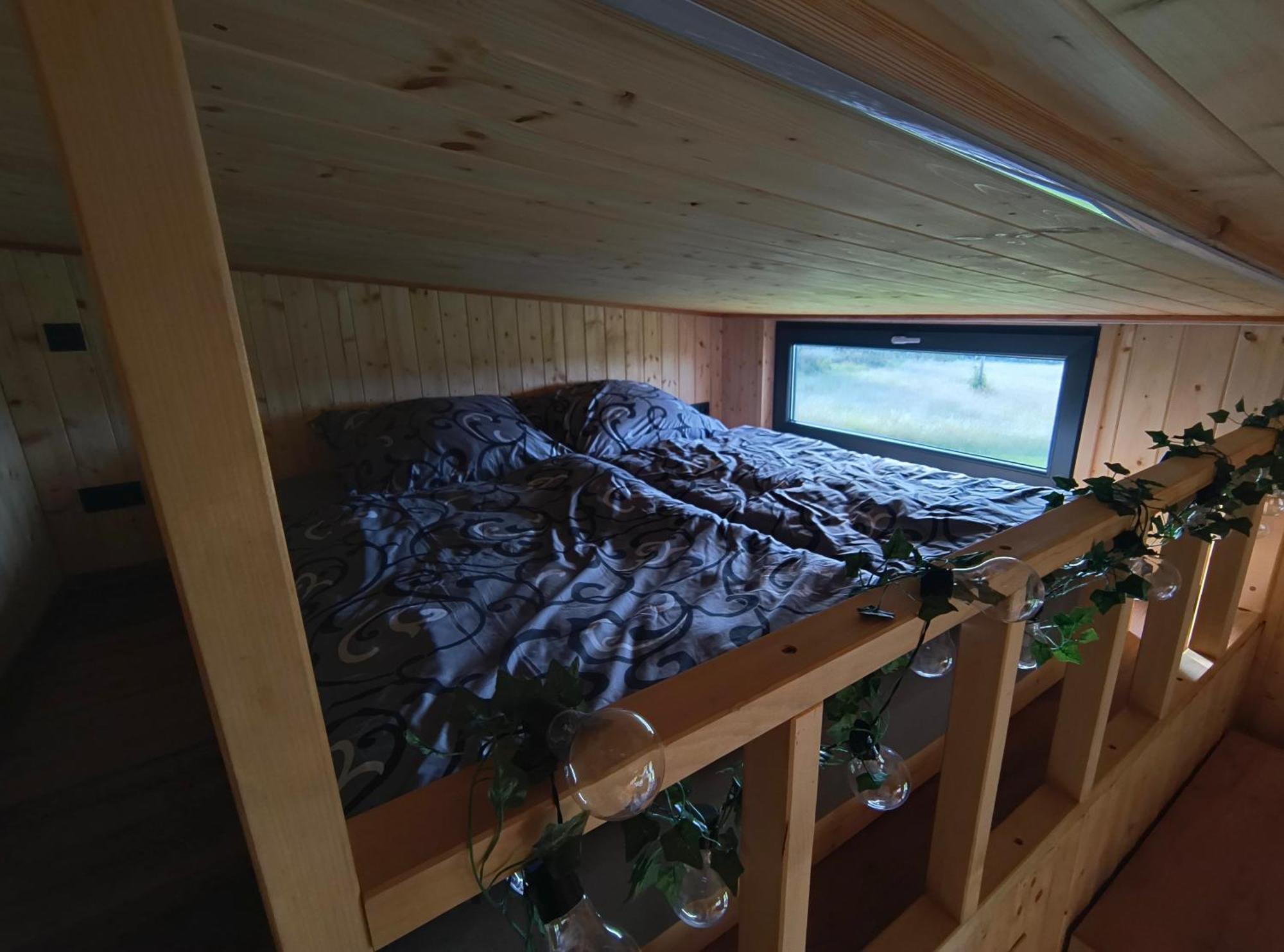 Tiny House Chvalcov Villa Bagian luar foto