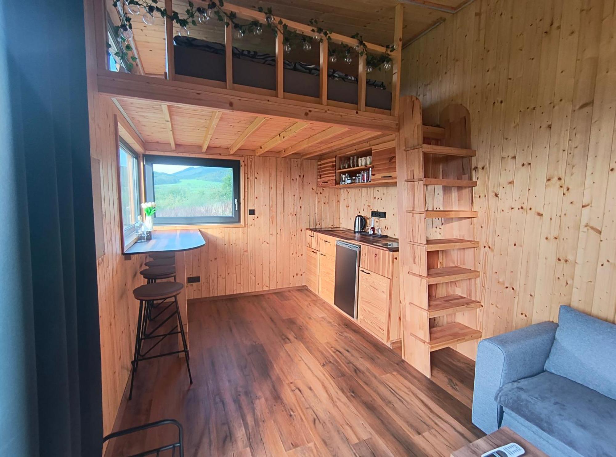 Tiny House Chvalcov Villa Bagian luar foto