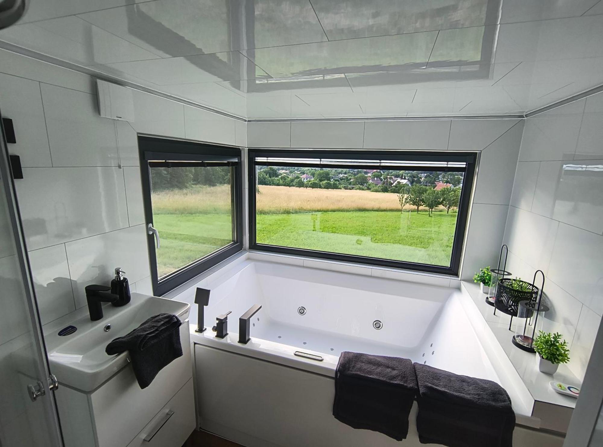 Tiny House Chvalcov Villa Bagian luar foto